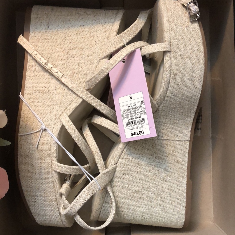 NIB • WILD FABLE • Beige Platform Strappy Sandals • Size 8 - Picture 5 of 13
